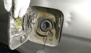 How Do You Fix A Gas Cap That Won't Open? - Honda The Other Side