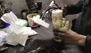 How Do You Change the Fuel Filter In A Honda Accord? - Honda The Other Side