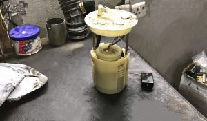 How Do You Change the Fuel Filter In A Honda Accord? - Honda The Other Side