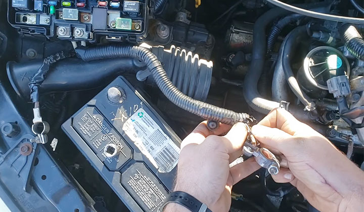 reattach car battery cables