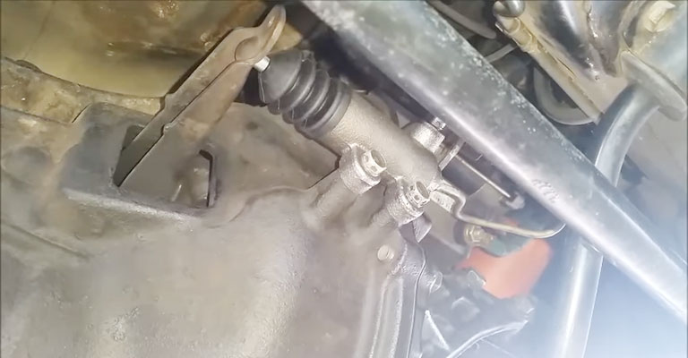 What Causes My Clutch Pedal To Squeak