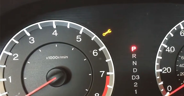 Does the wrench light mean oil change