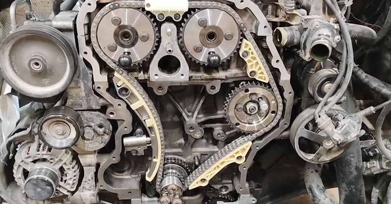 When did Honda switch from timing belt to chain
