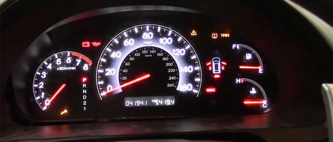 Reasons Behind Dash Lights Flickering Car Won't Start