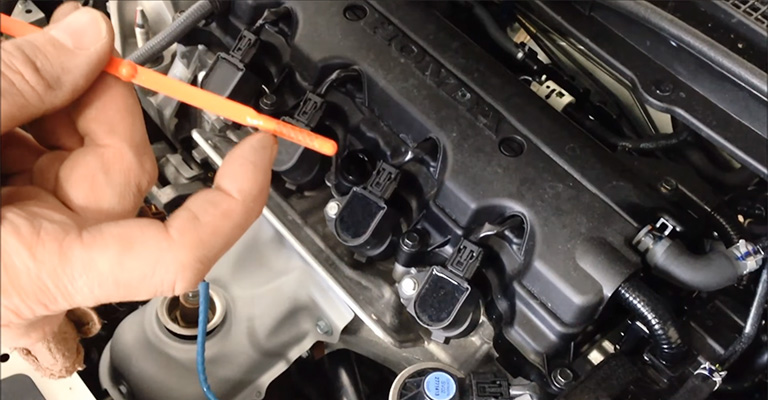 How Do You Read The Oil Dipstick On A Honda Accord