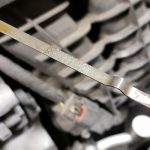 How Do You Read The Oil Dipstick On A Honda Accord