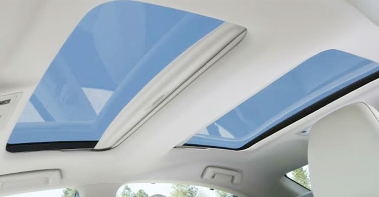 Which Is Better, A Sunroof Or a Moonroof