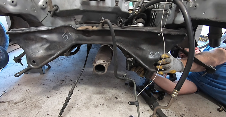 what differences between the EG are and EK subframe