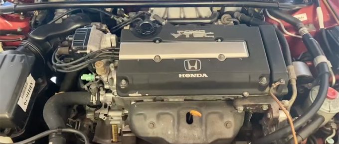 Honda B18C2 Engine