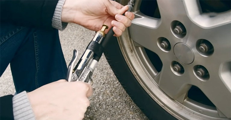 How To Put Air In Tire At Gas Station