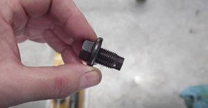 Stripped Oil Drain Plug – Causes & Fixes - Honda The Other Side