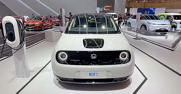 The Quirky Honda e Electric Hatchback Is No Longer to Be Continued in 2024